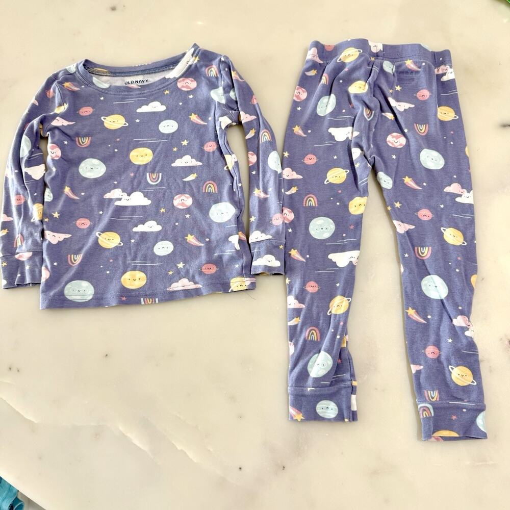 Old Navy Purple Gender Neutral Star Planet Rainbow Cloud Long Pajama Set Size 4T